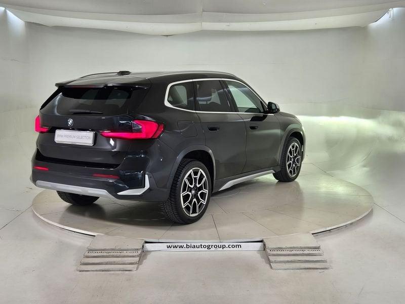 BMW X1 U11 sdrive18d X-Line auto