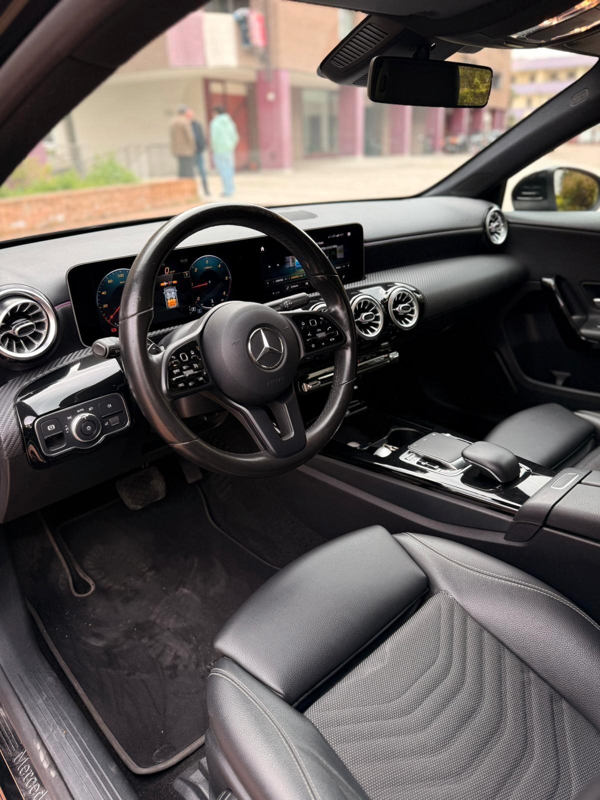 Mercedes-benz A 180 d Automatic Business