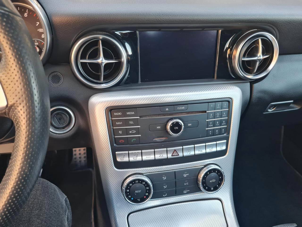 Mercedes SLC 200 Premium*AUTOM*NAVI*PELLE*CRUISE*