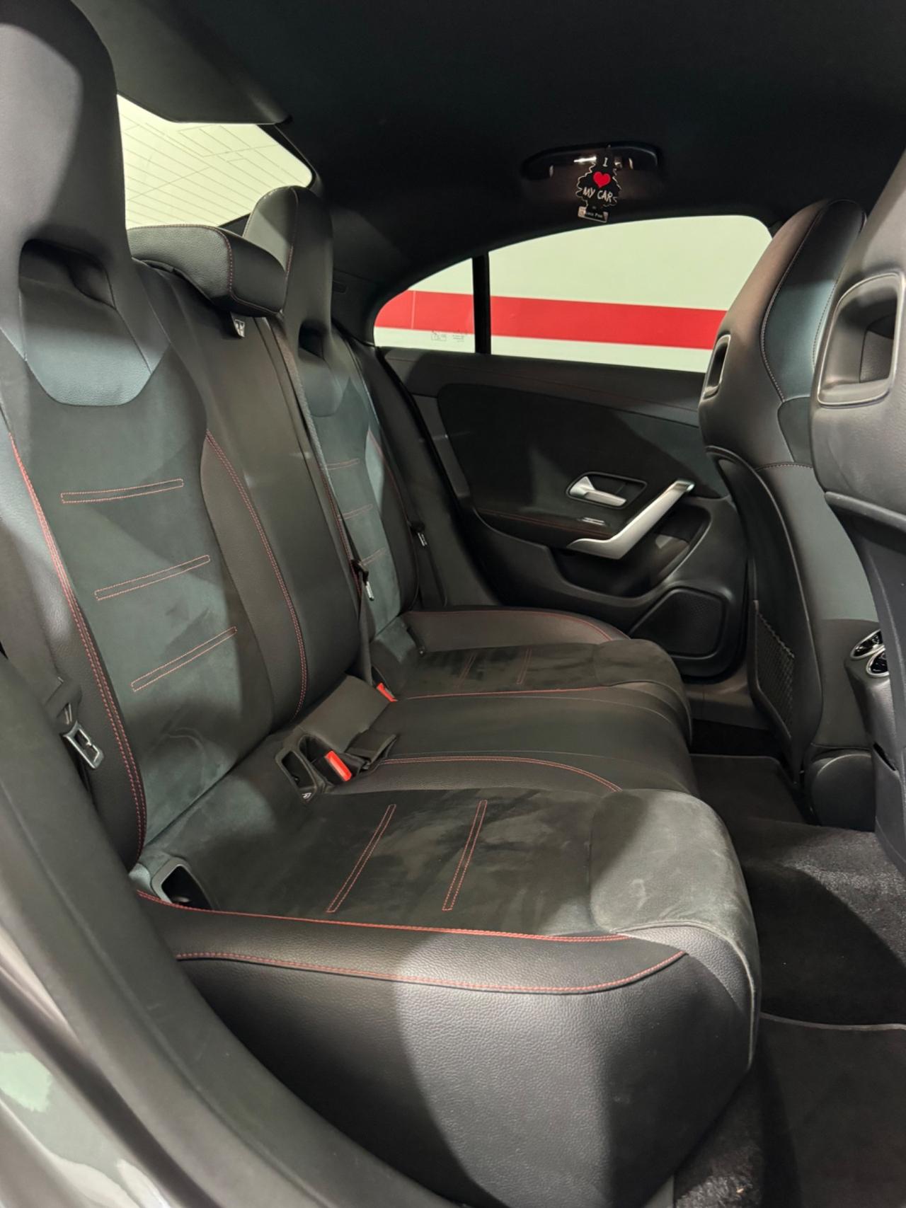 Mercedes-benz CLA 200 d Amg Premium Full optional Berlina