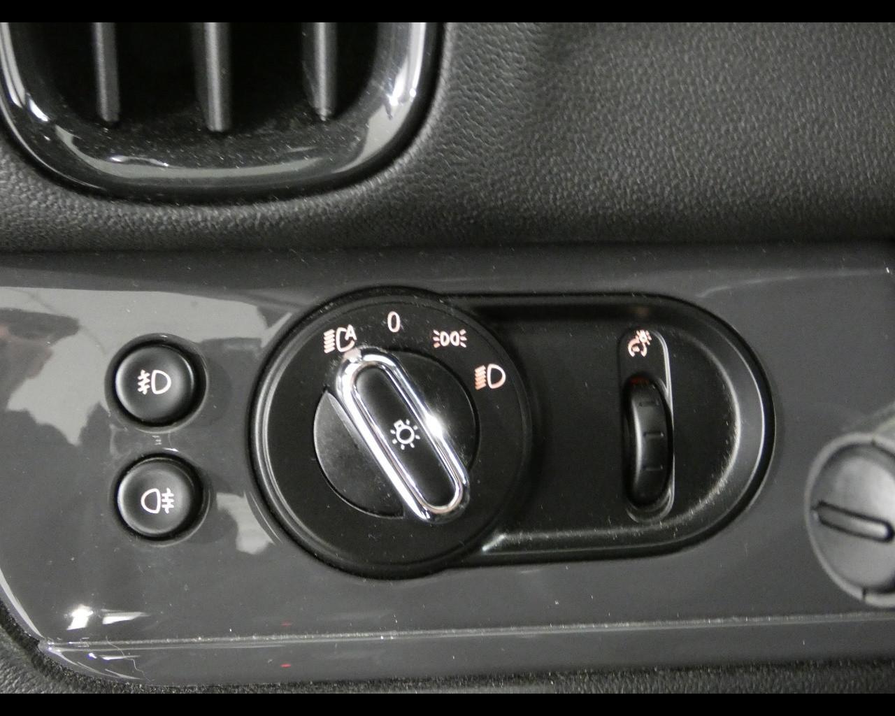 MINI Mini Countrym.(F60) - Mini 1.5 Cooper Northwood Edition Countryman