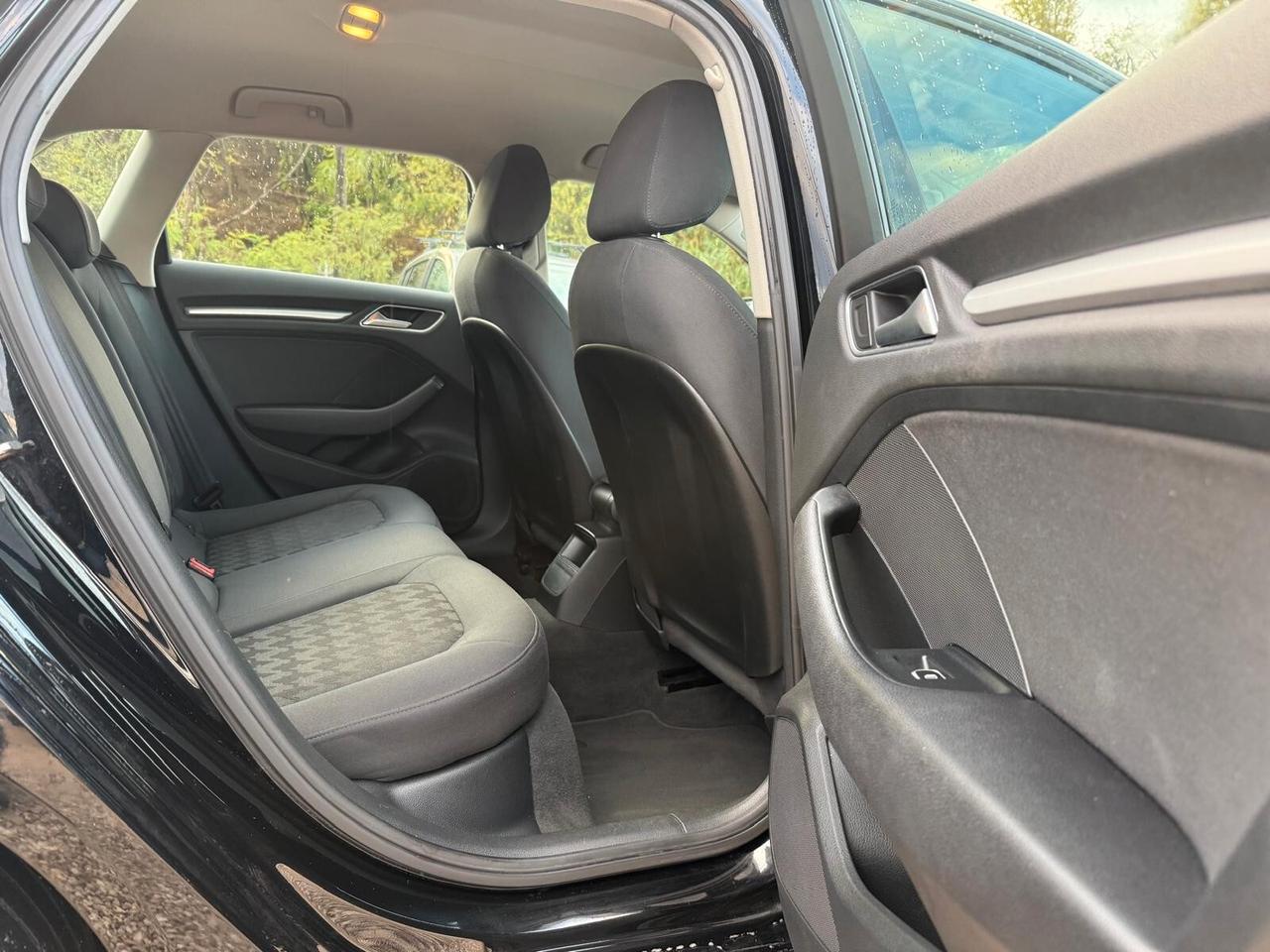 Audi A3 SPB 1.6 TDI clean diesel Ambiente