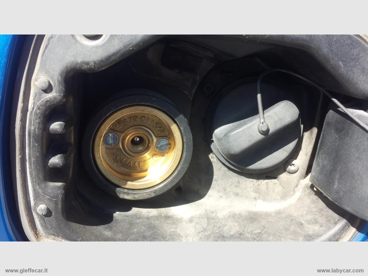 RENAULT Clio 1.2 5p. A GPL