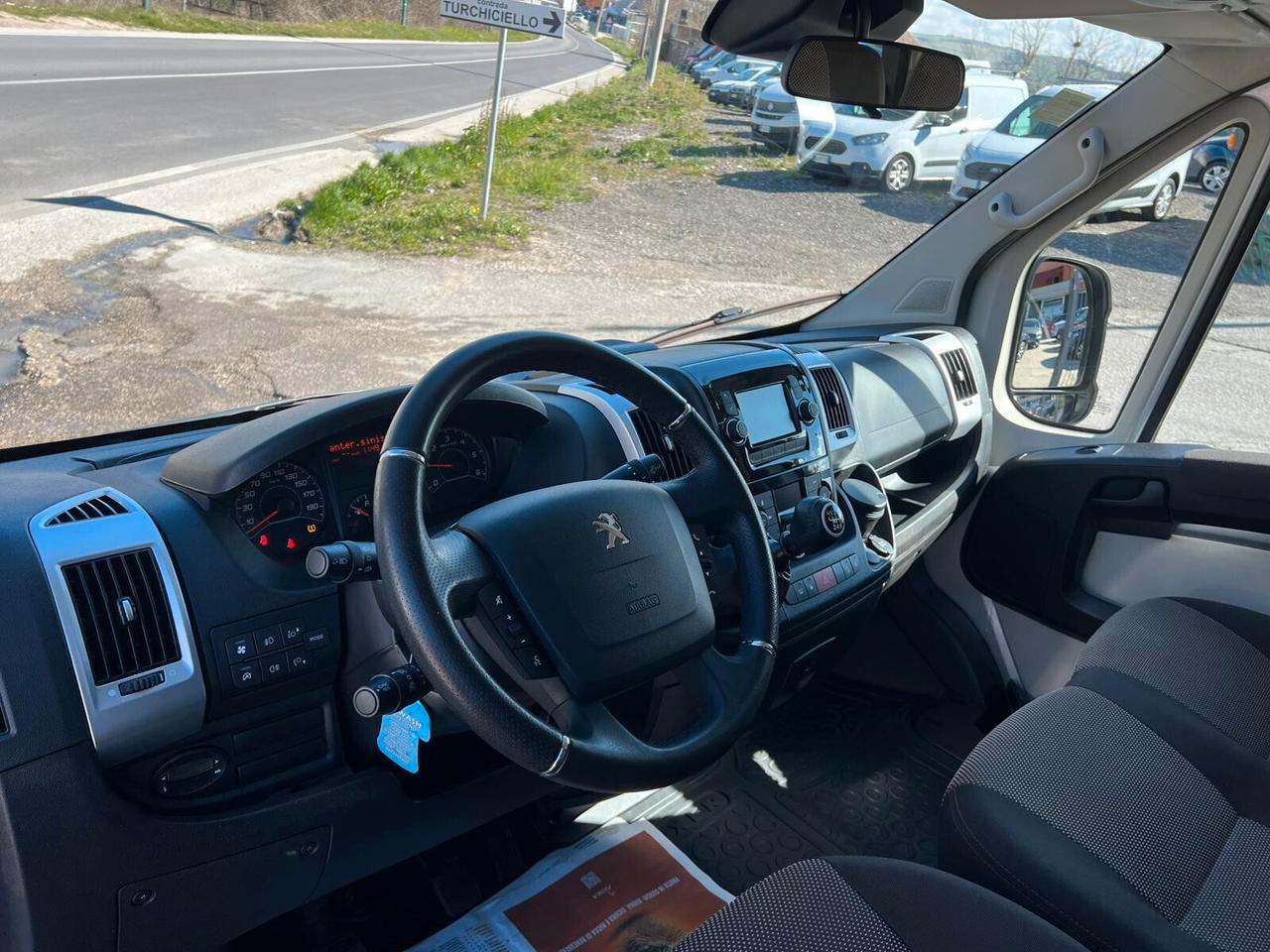 Peugeot Boxer 2.2 140cv 9 Posti