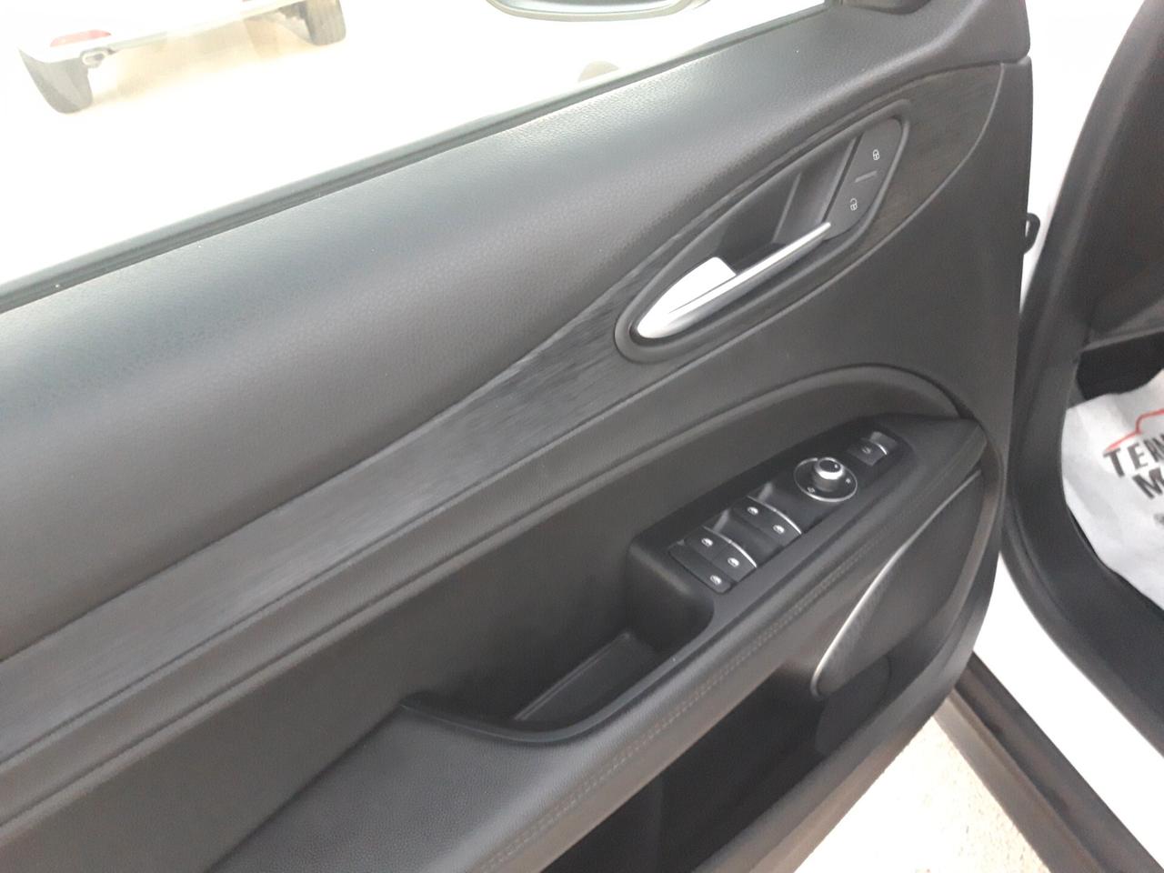 Alfa Romeo Stelvio 2.2 Turbodiesel 190 CV AT8 RWD Business
