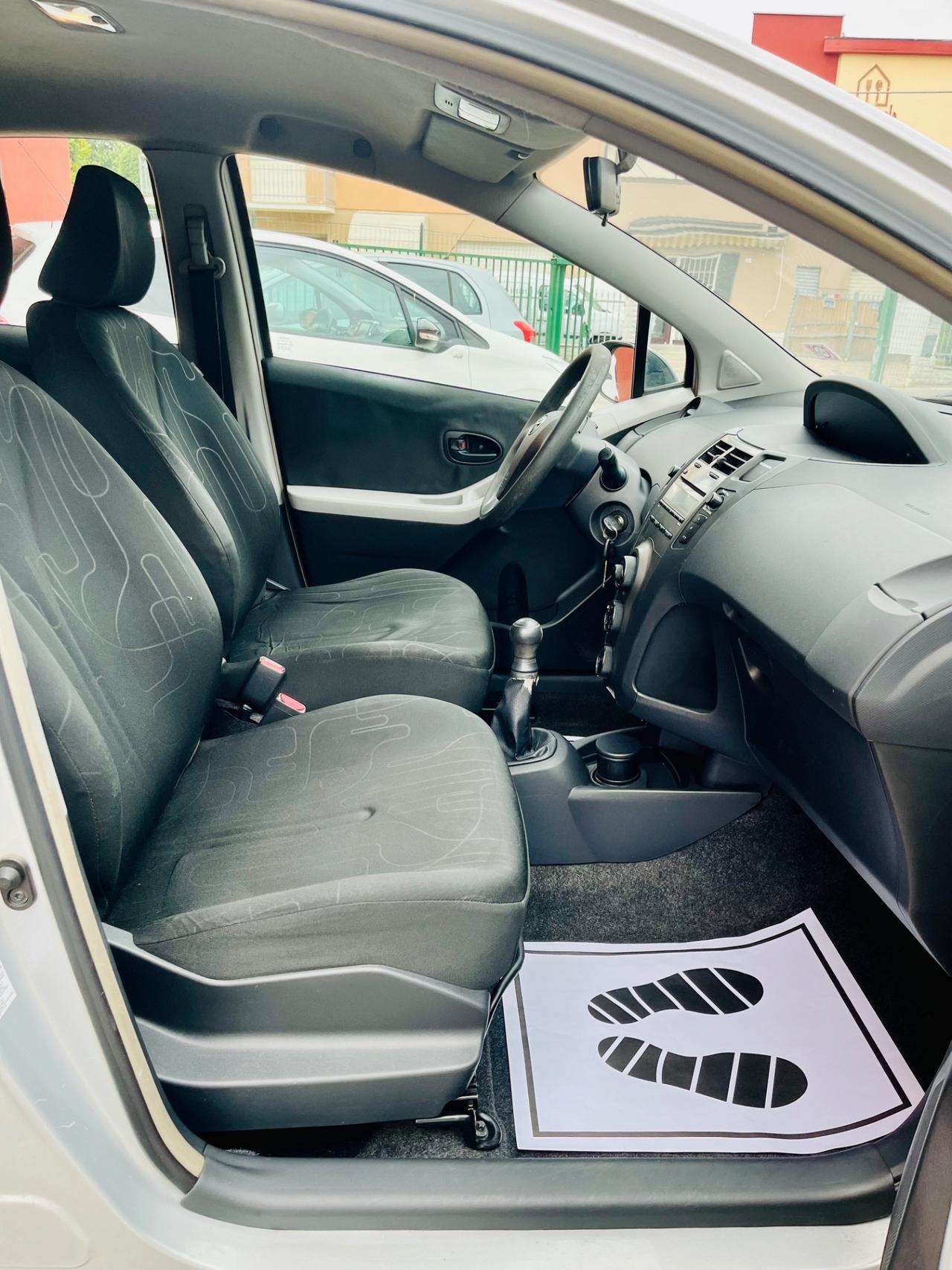 Toyota Yaris 1.0 5 porte GPL