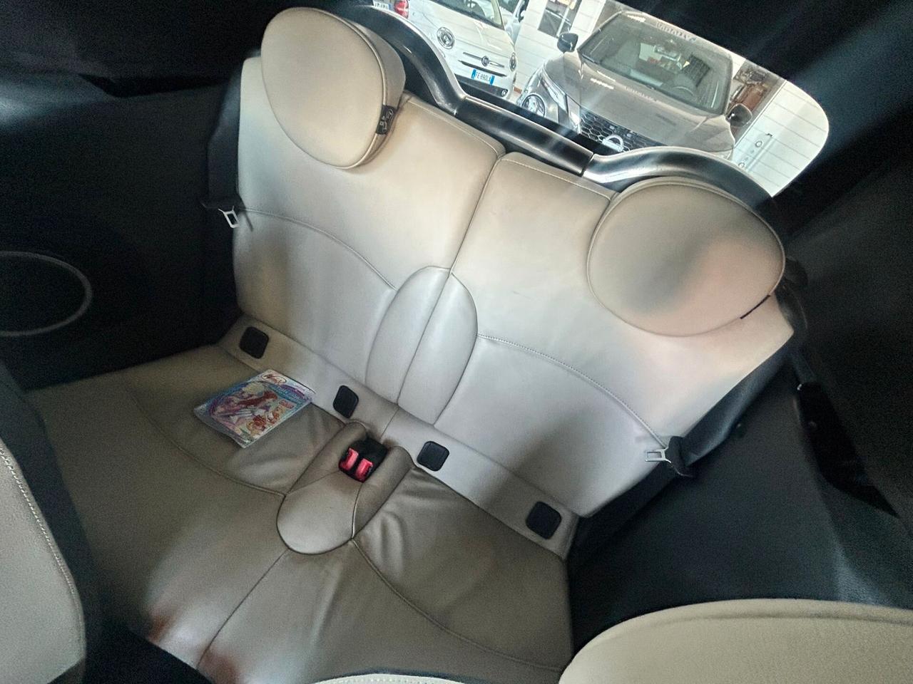 Mini Cooper D Cabrio 1.6 X NEO 2010