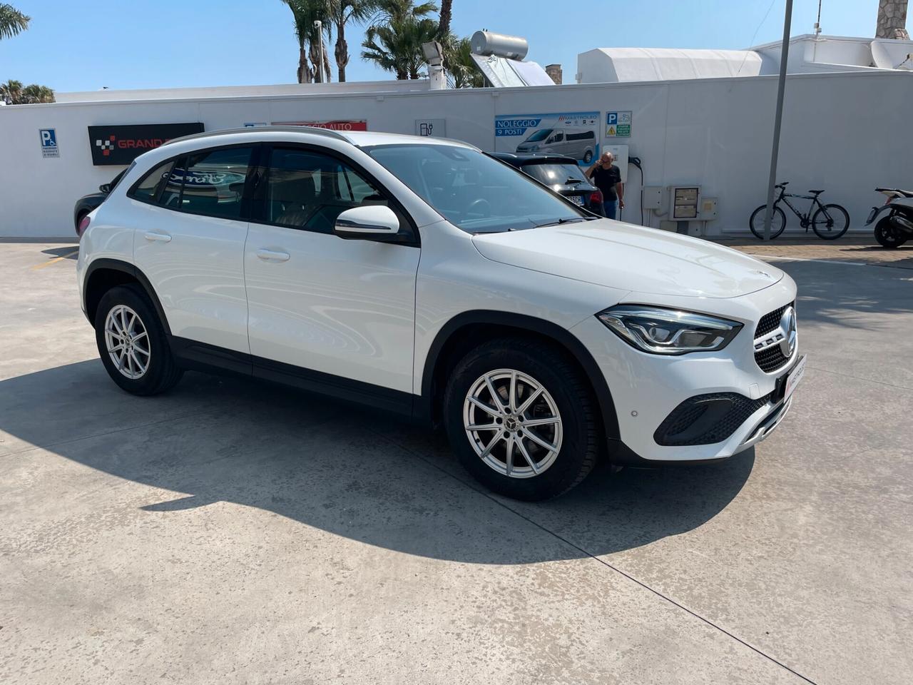 Mercedes-benz GLA 180 GLA 180 d Automatic Business