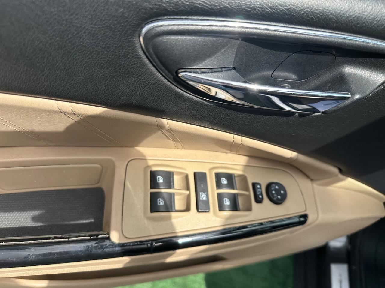 Lancia Delta 1.9 diesel 2010 TETTO APRIBILE GARNTITA