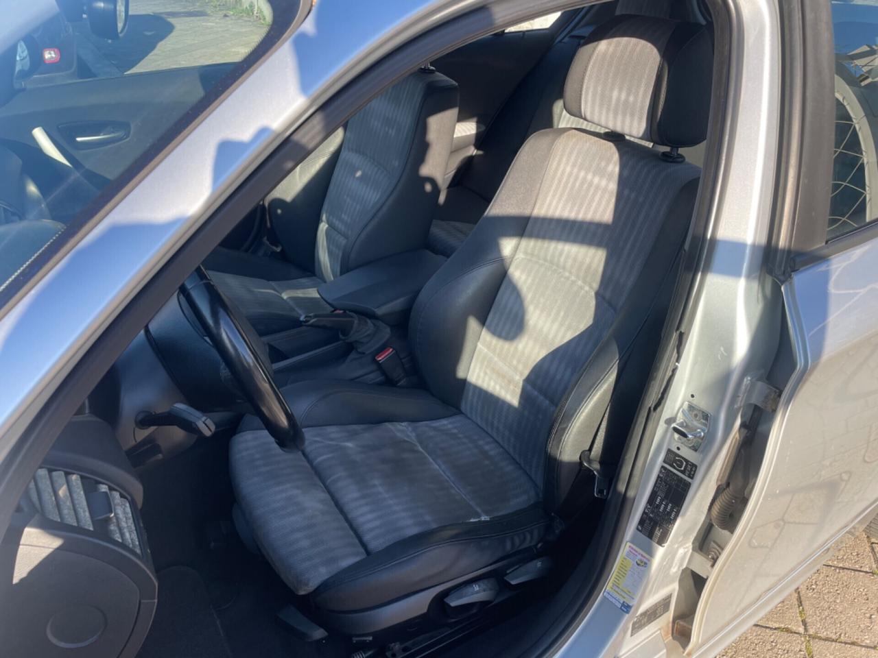 Bmw 118 118d cat 5 porte Attiva