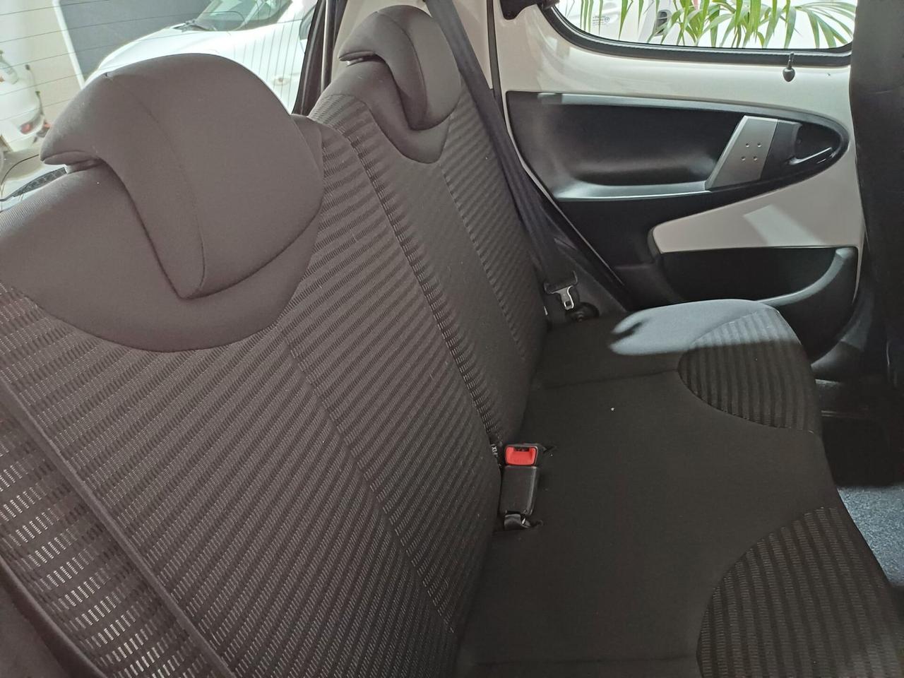 Peugeot 107 1.0 benzina 5p. - 2014