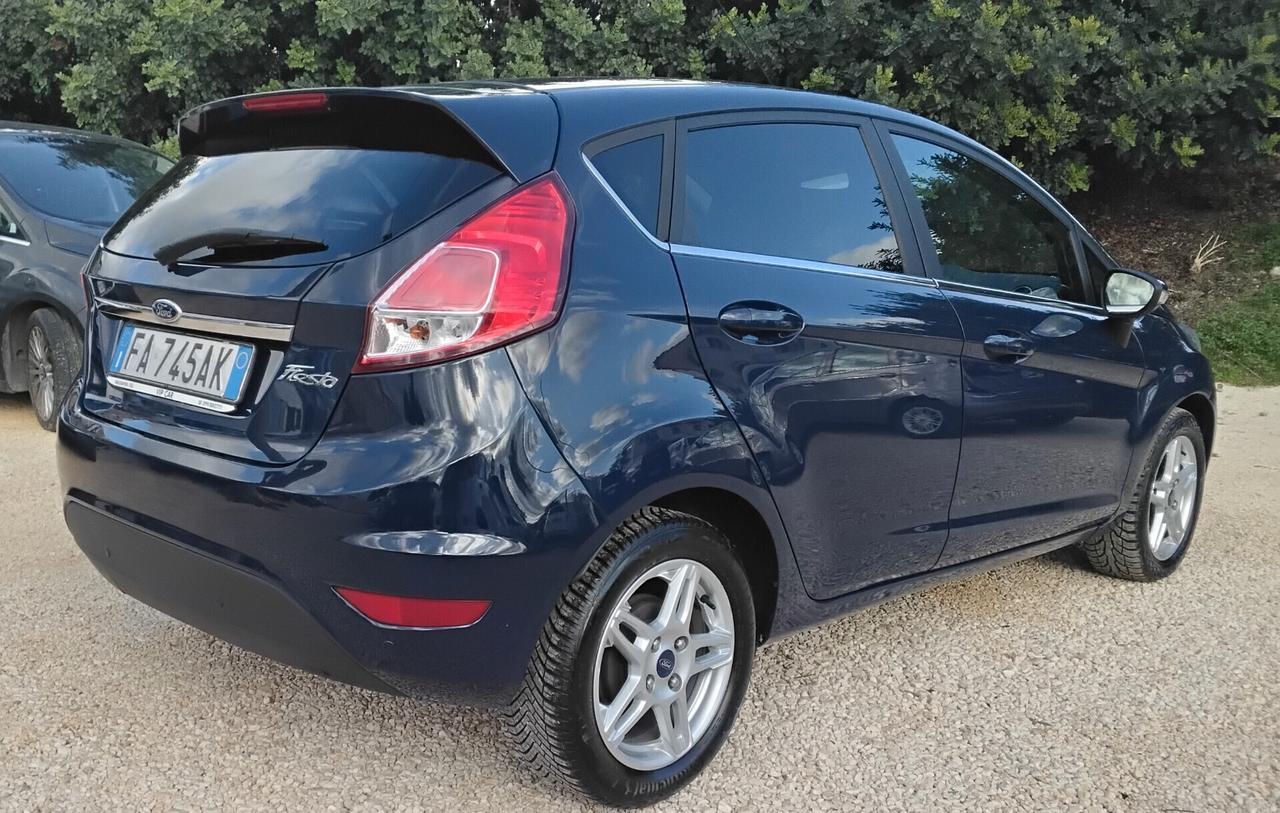 Ford Fiesta 1.5 TDCi 75CV 5 porte Titanium