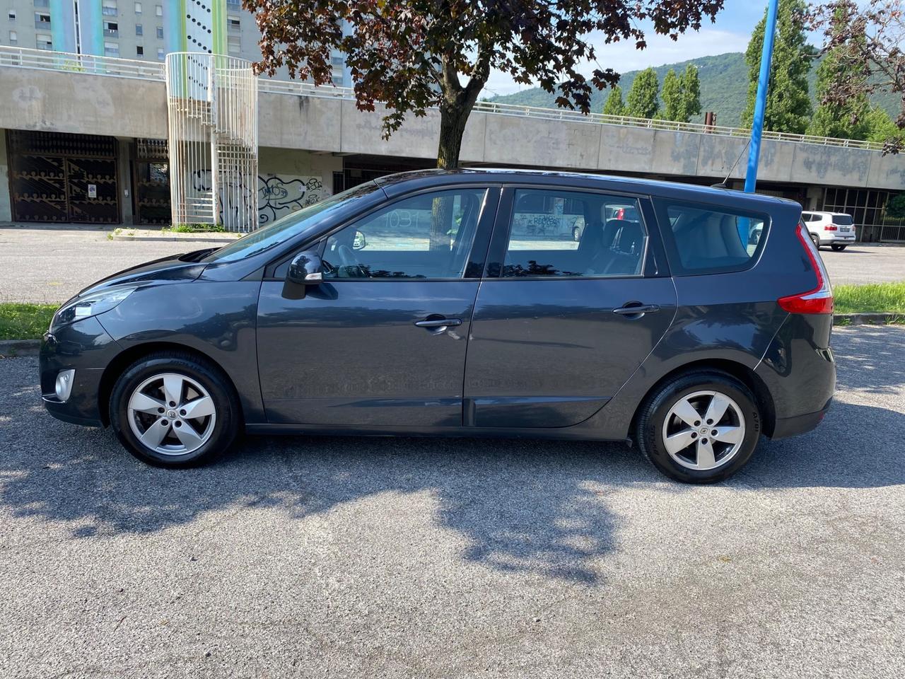 Renault Scenic Scénic 1.5 dCi 7 POSTI