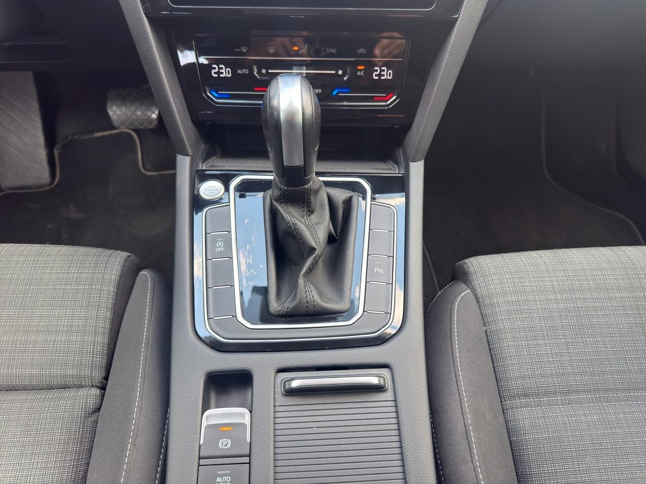 Volkswagen Passat Var. 2.0 TDI 150 Cv DSG Business - 2022