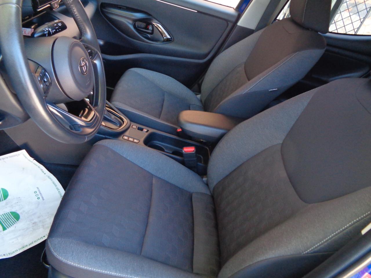 Toyota Yaris 1.5 Hybrid 5 porte Trend 7000 KM NESSUN VINCOLO DI FINANZIAMENTO