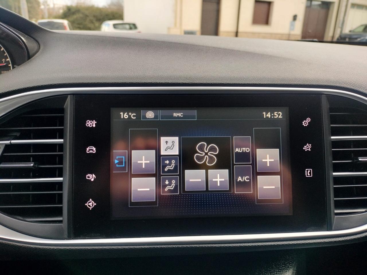 Peugeot 308 BlueHDi 120 S&S EAT6 SW GT Line