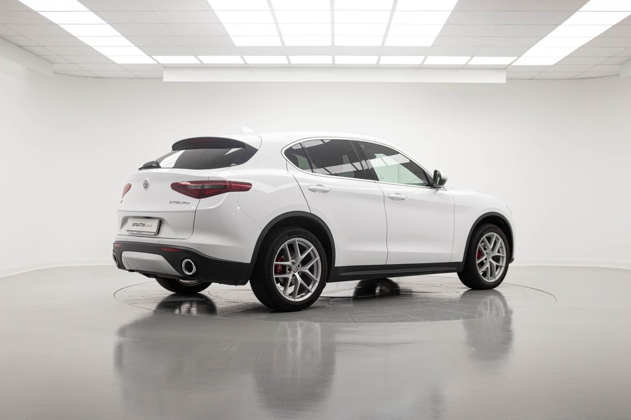 ALFA ROMEO STELVIO 2.2 TURBODIESEL 210