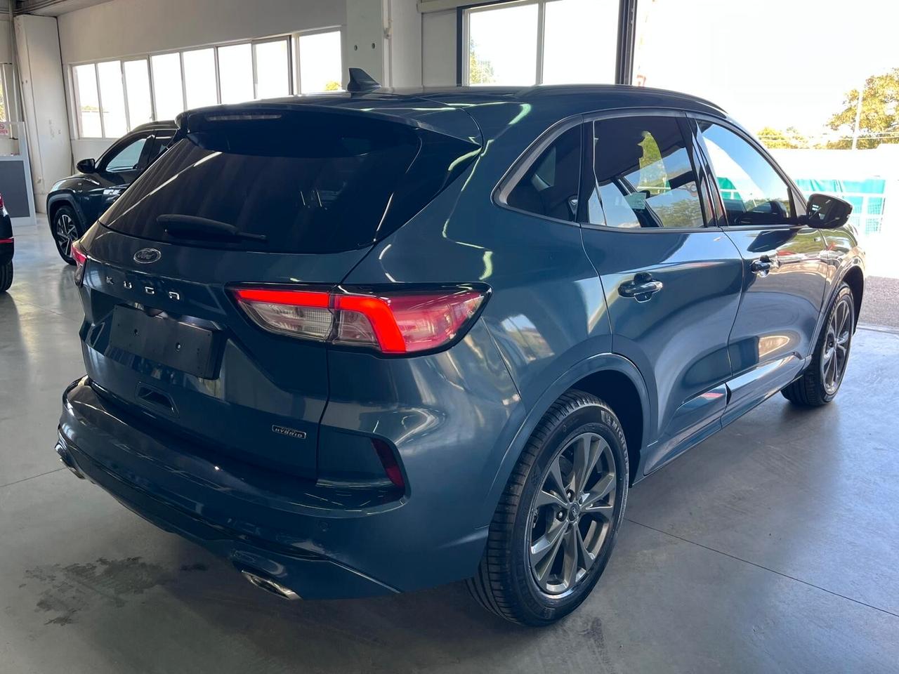 Ford Kuga 2.5 Plug In Hybrid 225 CV CVT 2WD ST-Line