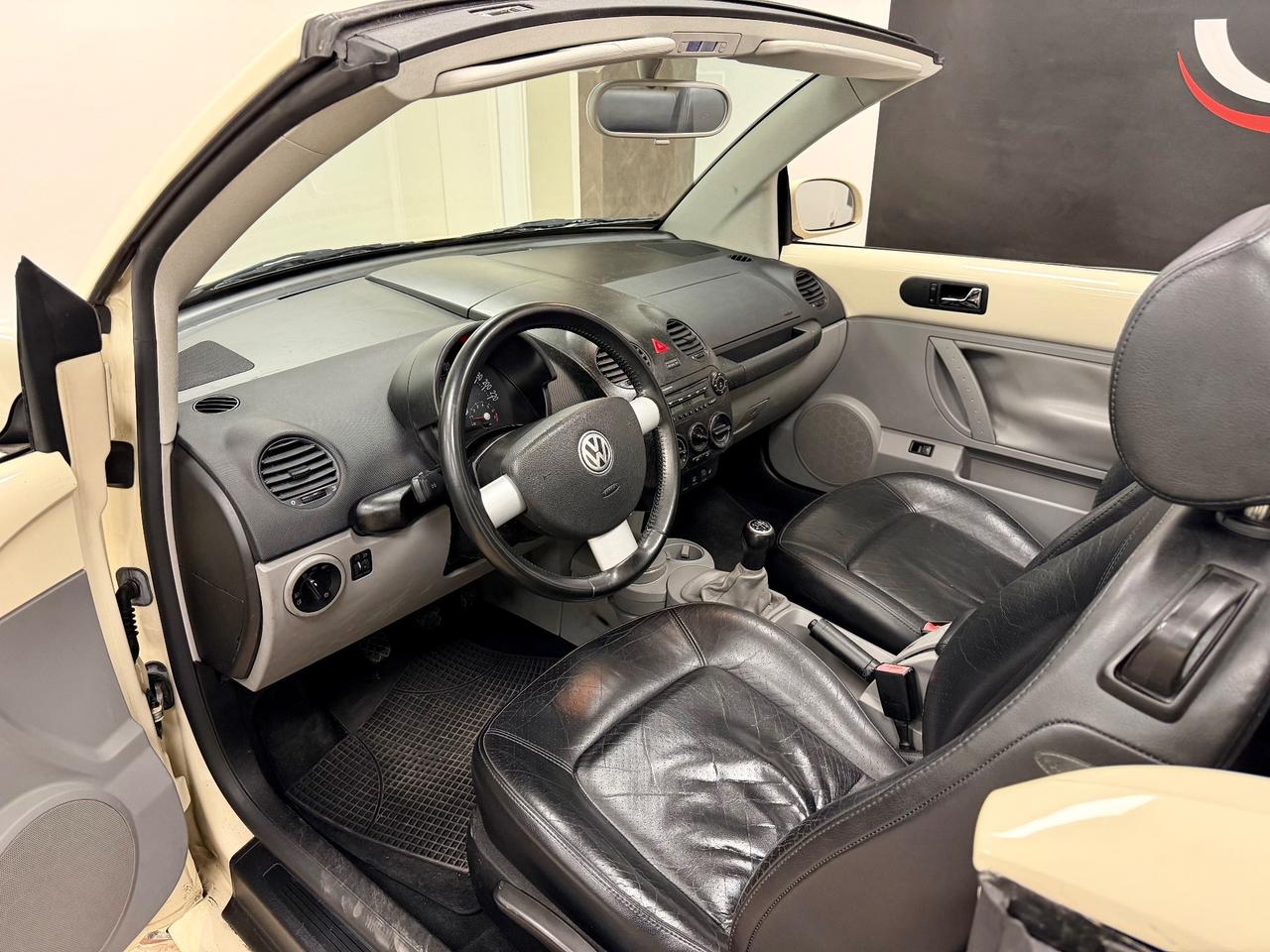 Volkswagen New Beetle 1.6 Cabrio