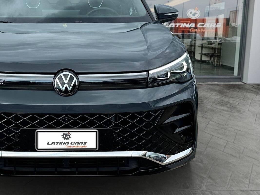 Volkswagen Tiguan 2.0 tdi R-Line 4motion 193cv dsg TETTO APRIBILE