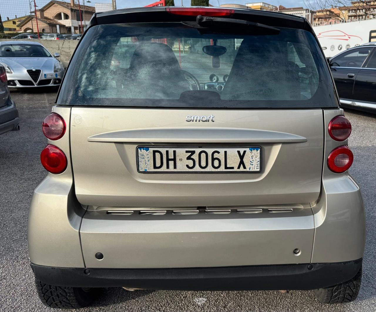 Smart ForTwo 1000 52 kW coupé limited one