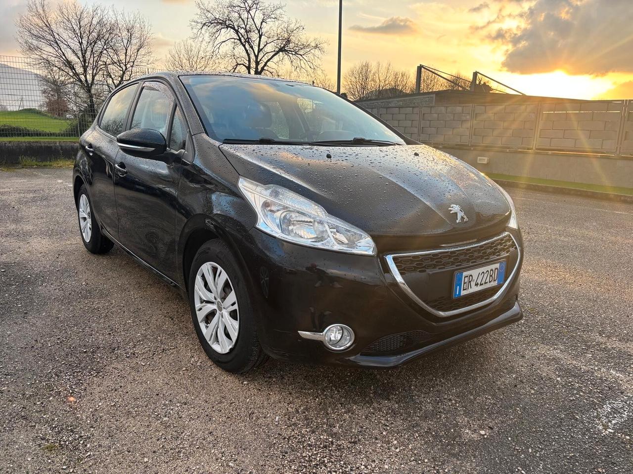 Peugeot 208 1.0 VTi 5 porte - 2013