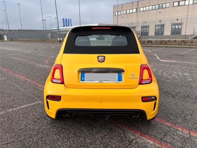 Abarth 595 C 1.4 Turbo T-Jet 180 CV Competizione