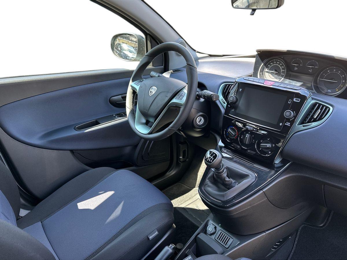 LANCIA Ypsilon III 2021 - Ypsilon 1.0 firefly hybrid Gold s&s 70cv