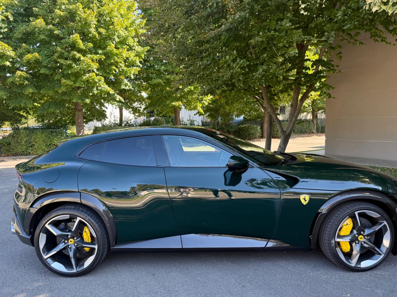 Ferrari Purosangue- LISTINO-SUBENTRO LEASING FACILE