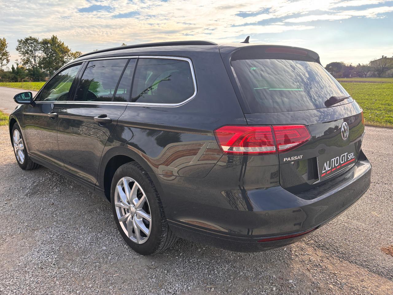 Volkswagen Passat Variant 2.0 TDI DSG Business BlueMotion Tech