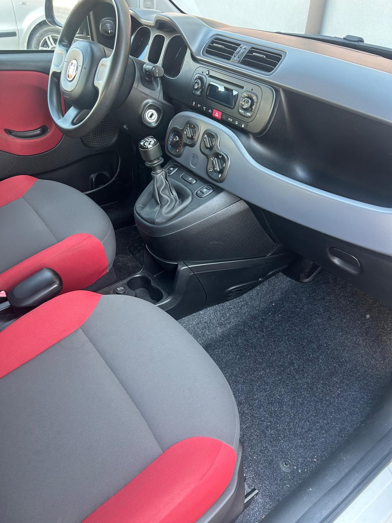 Fiat Panda 0.9 TwinAir Turbo Natural Power Lounge