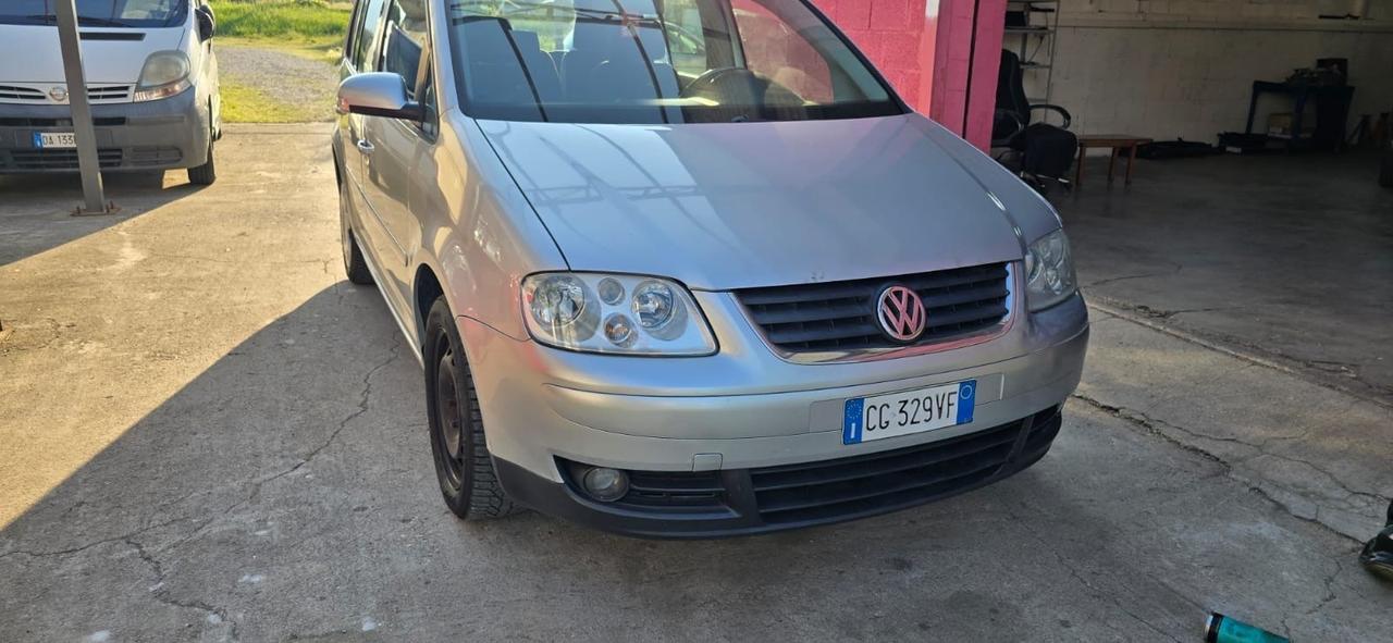 Volkswagen Touran 2.0 TDI 136CV 7 posti