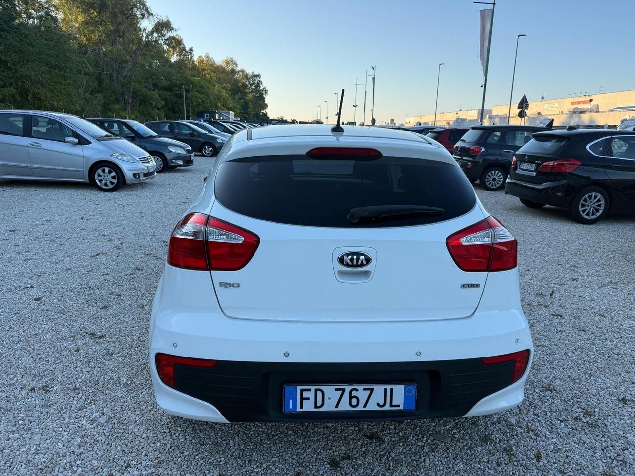 Kia Rio 1.4 CRDi 5p. Cool