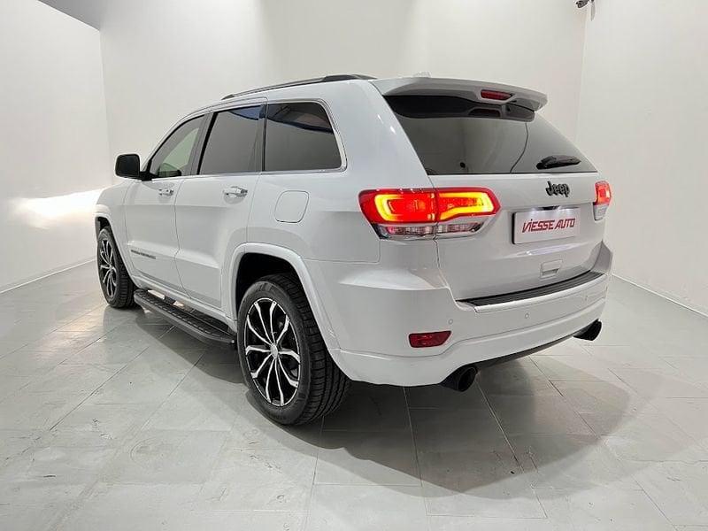 Jeep Grand Cherokee 3.0 V6 CRD 250 Multijet II Night Eagle