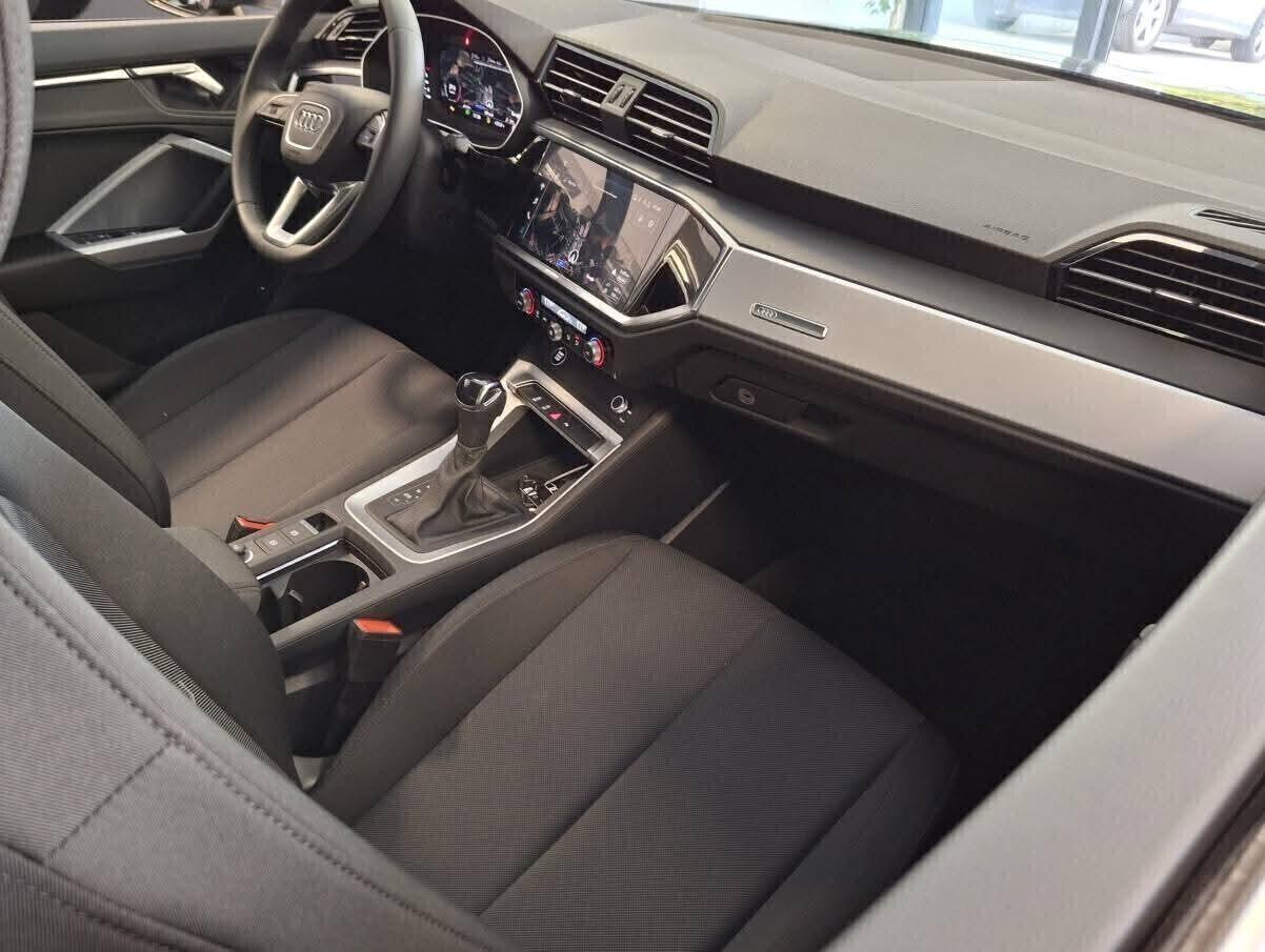 Audi Q3 35 TDI S tronic 12-2024 fari full led