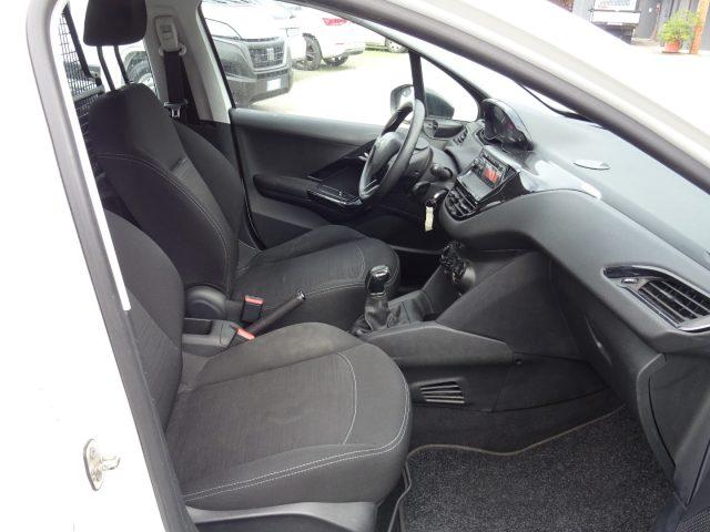 PEUGEOT 208 1.4 8V HDi 68CV 5p. Van Pack 2POSTI