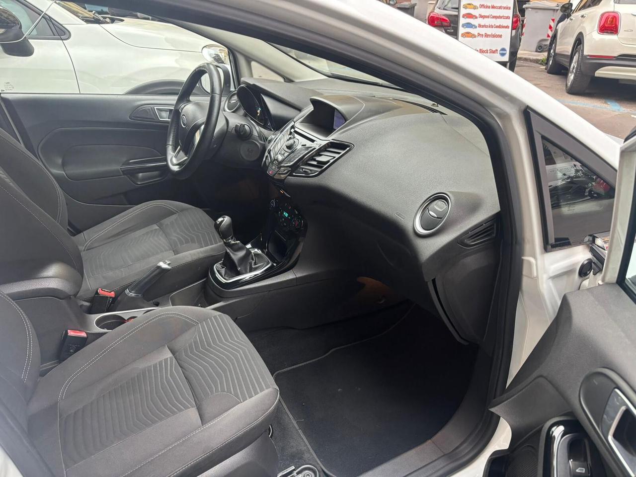 Ford Fiesta 1.5 TDCi 75CV 5 porte Titanium FINANZIABILE