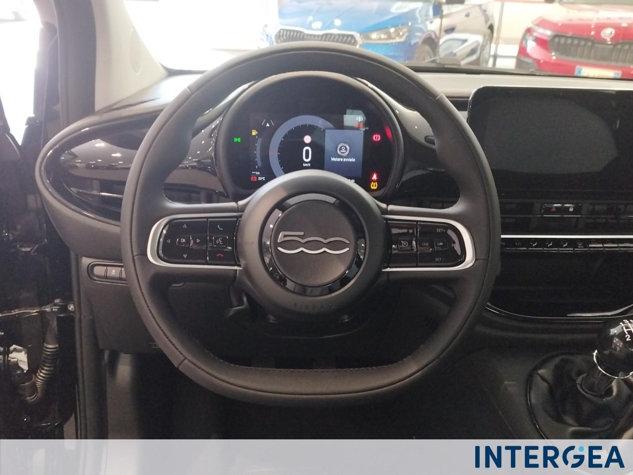 FIAT 500 1.0 hybrid Icon