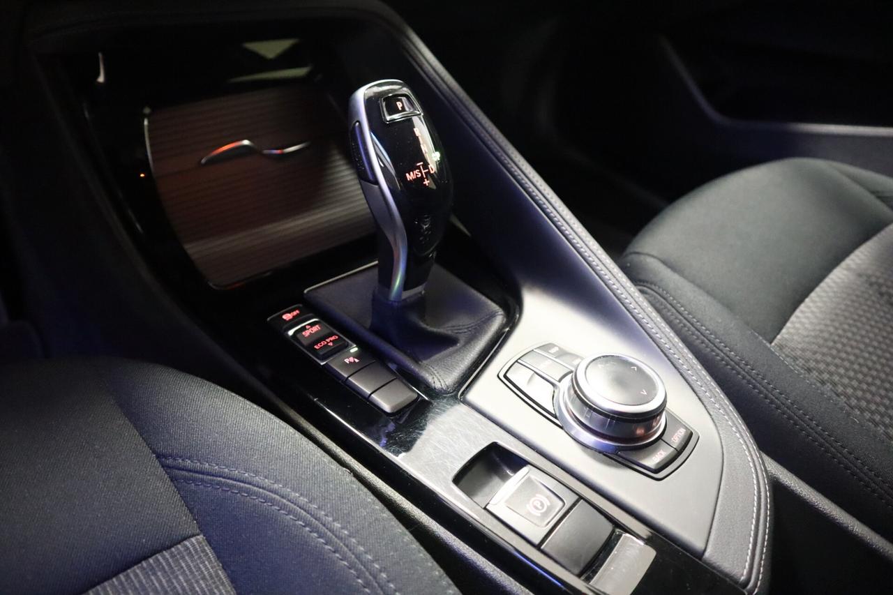 Bmw X2 sDrive18d Business-X