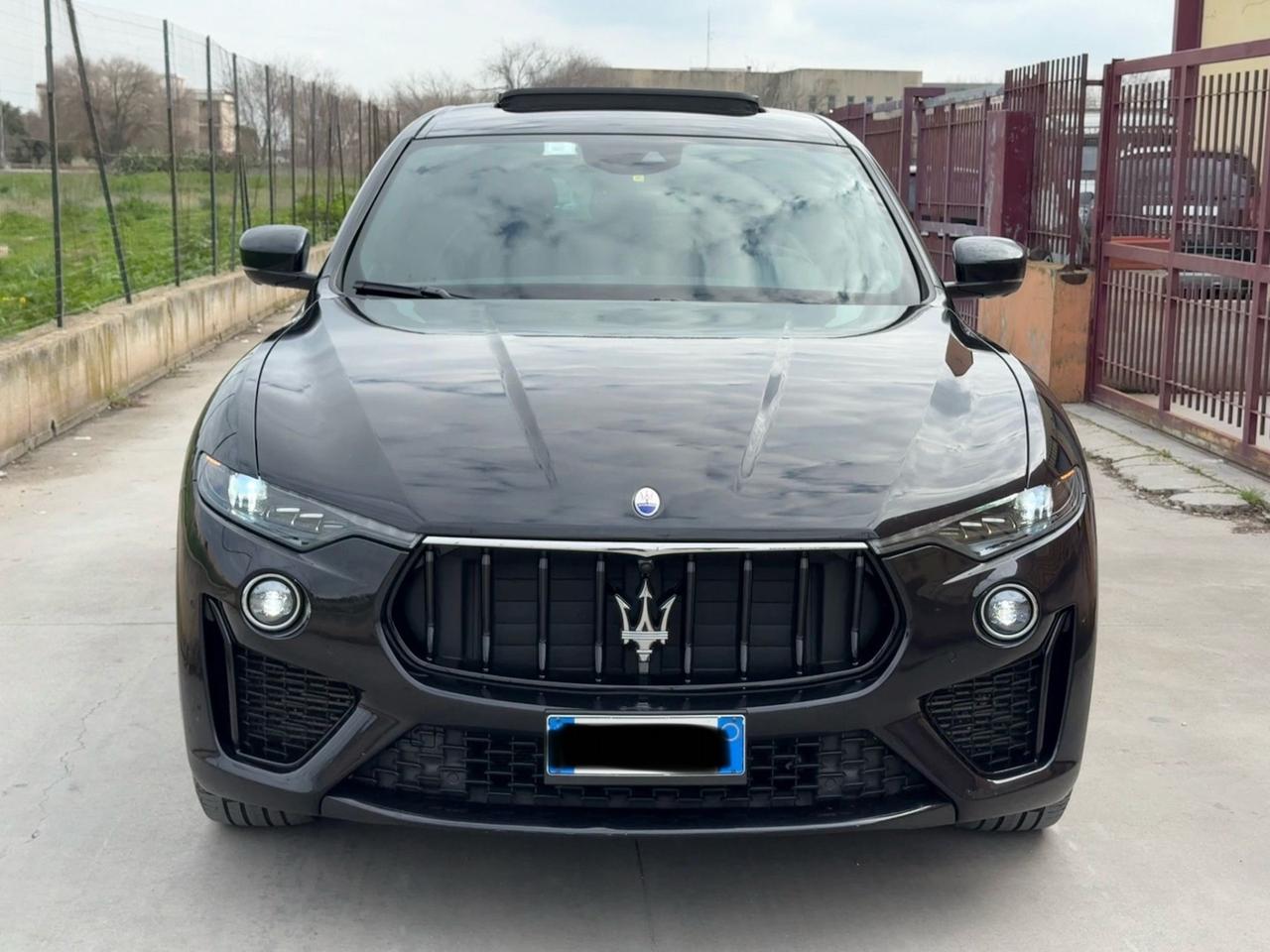 Maserati Levante 3.0 250 cv Gransport tetto