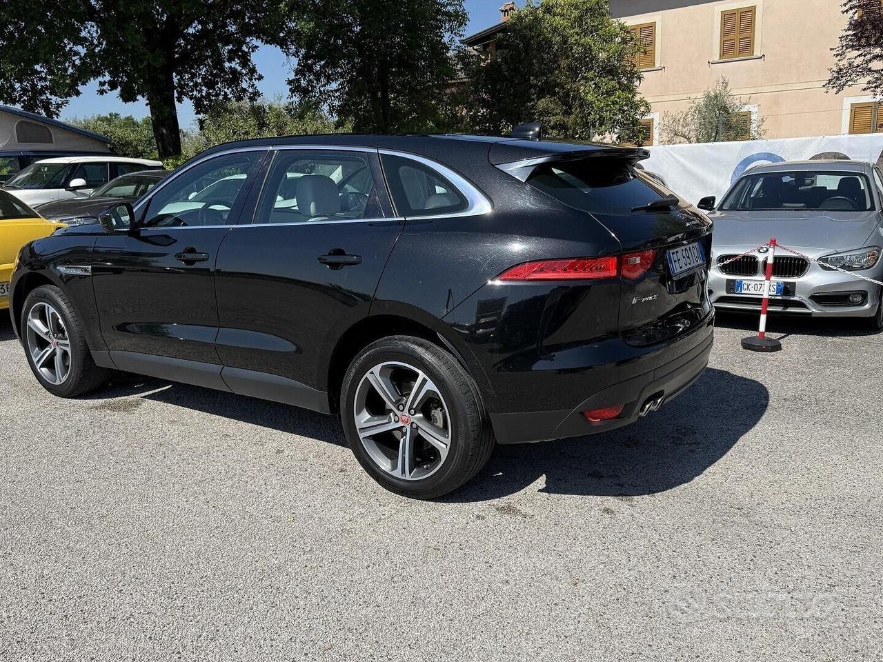 JAGUAR F PACE FULL OPTIONAL GARANZIA 24 MESI