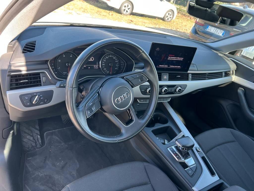 Audi A4 Avant 30 TDI/136 CV S tronic Business Advanced