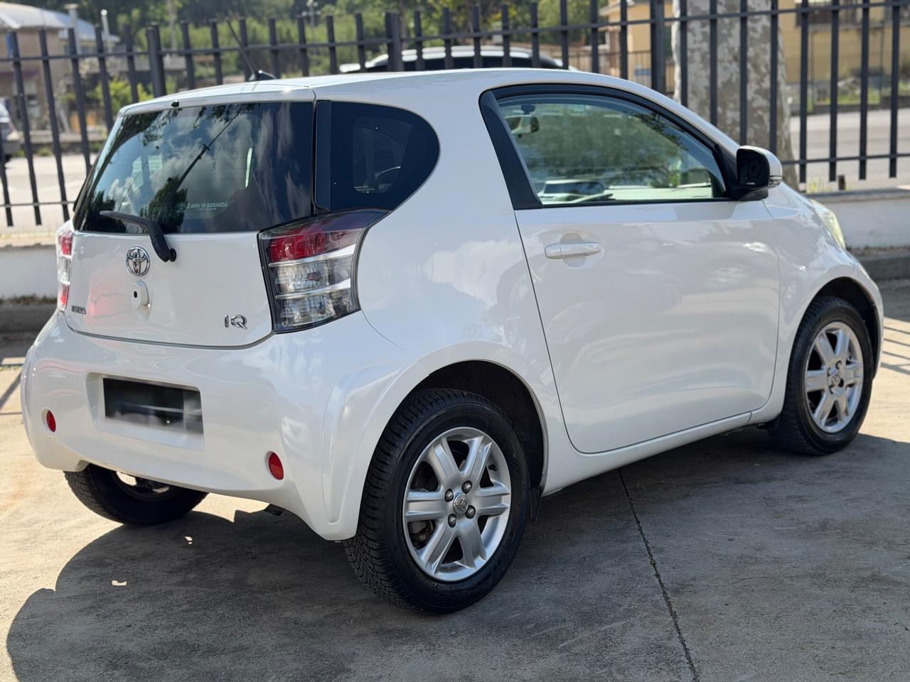 Toyota iQ 1.0 Sol