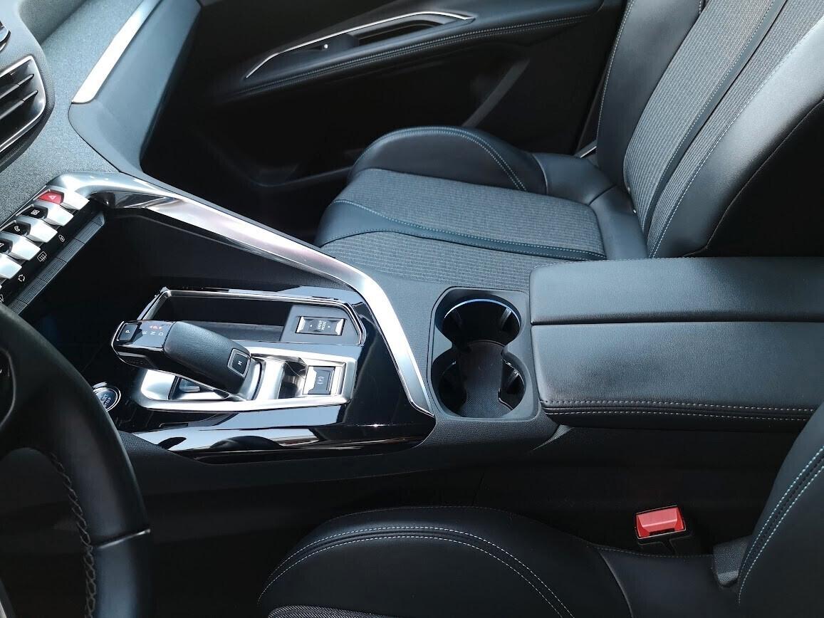 Peugeot 3008 BlueHDi 130 S&S EAT8 Allure Pack AUTOMATIC