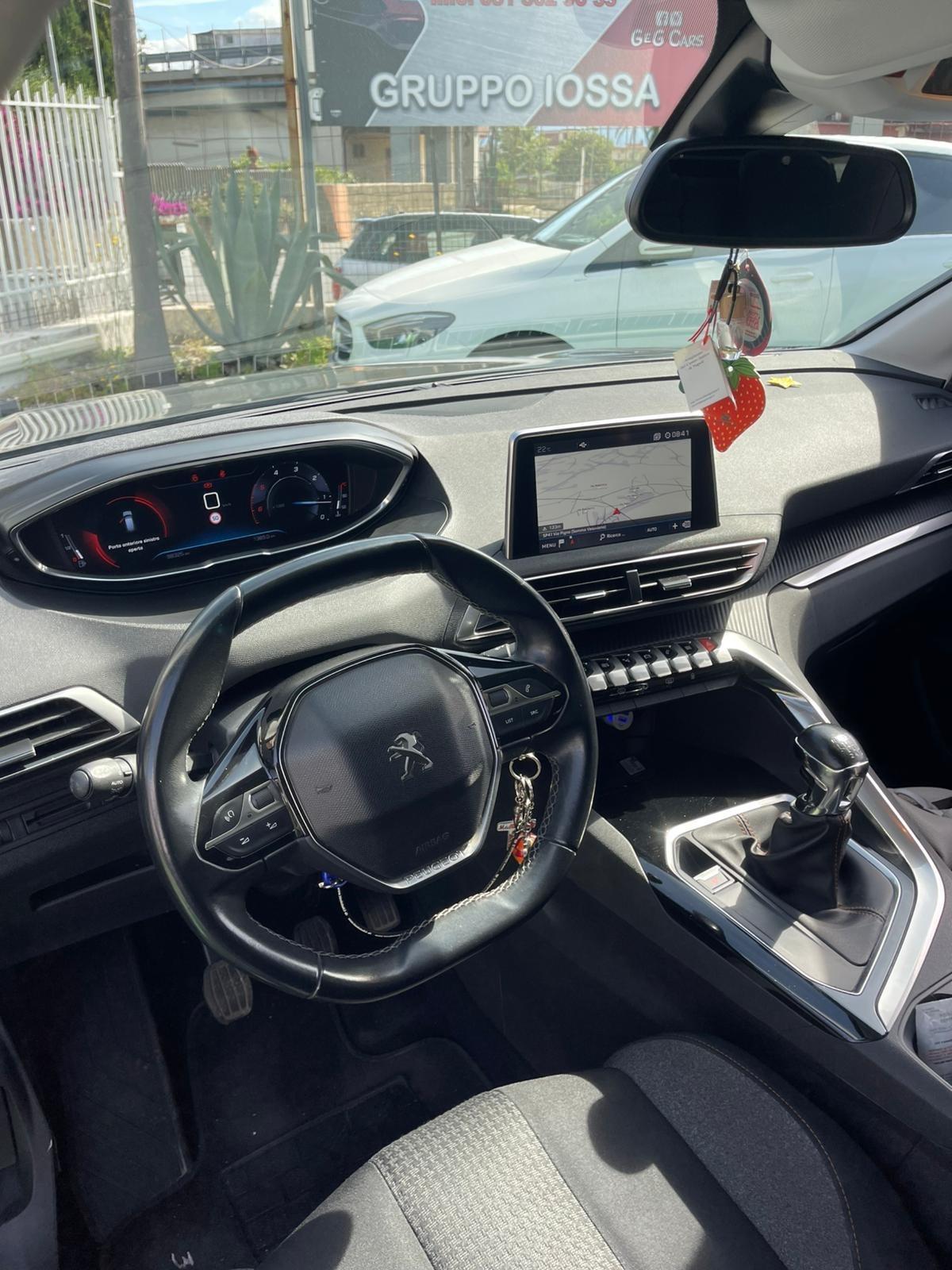 Peugeot 3008 BlueHDi 120 S&S Business