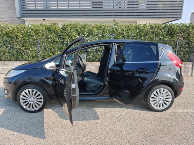 FORD Fiesta 1.2 Benzina 5 porte ( DISTRIBUZIONE FATTA )