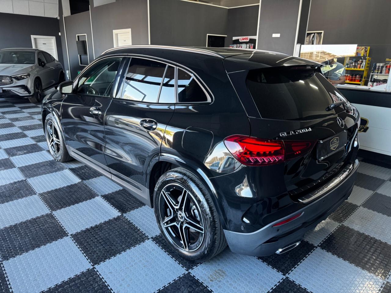 Mercedes-benz GLA 200 d Automatic AMG Line Premium Plus