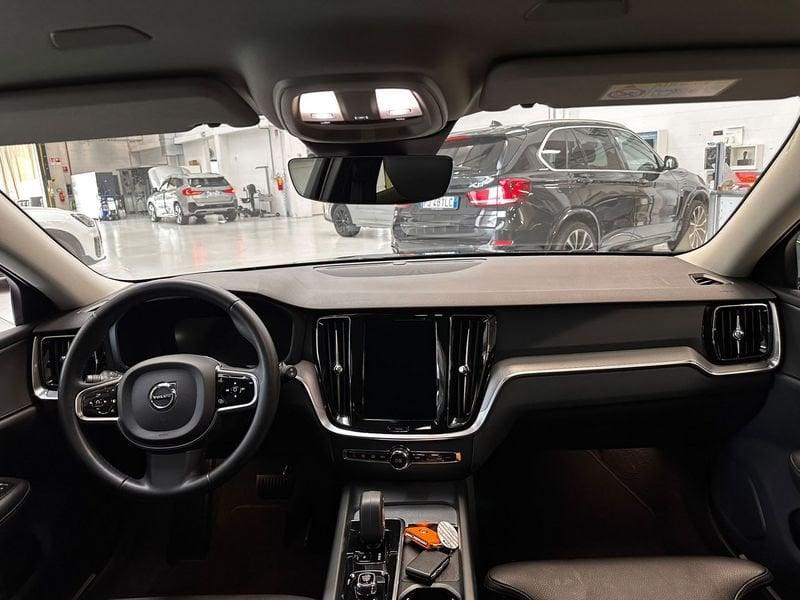 Volvo V60 Cross Country V60 II 2023 Cross Country 2.0 b4 Plus awd auto