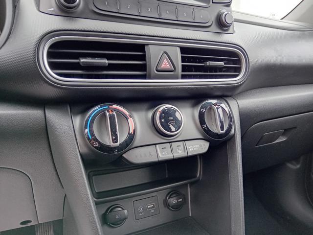 HYUNDAI Kona 1.0 BENZINA MANUALE 120CV OK NEOPATENTATO