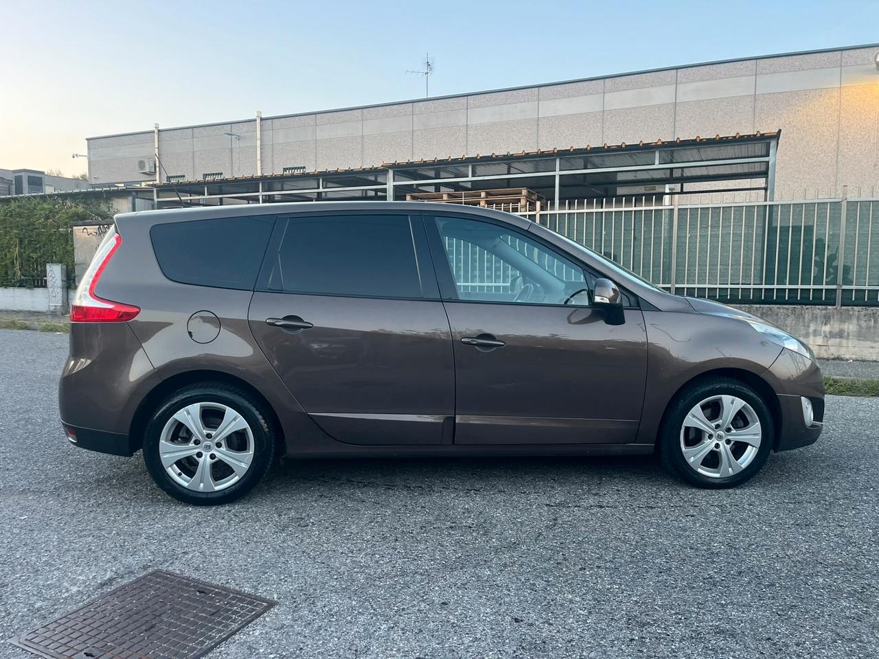 Renault Scenic 1.4 TCe Luxe 7 POSTI